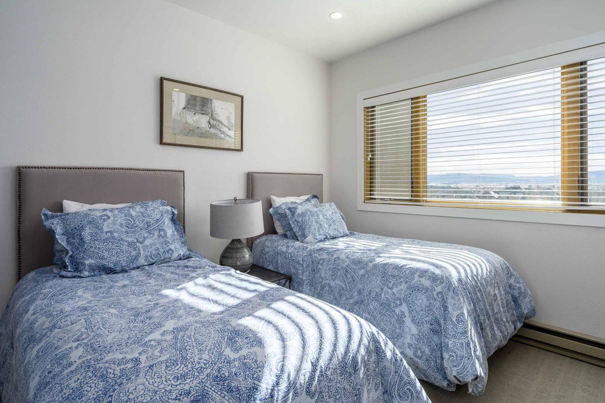Snow Flower Condos Steamboat Springs Room photo